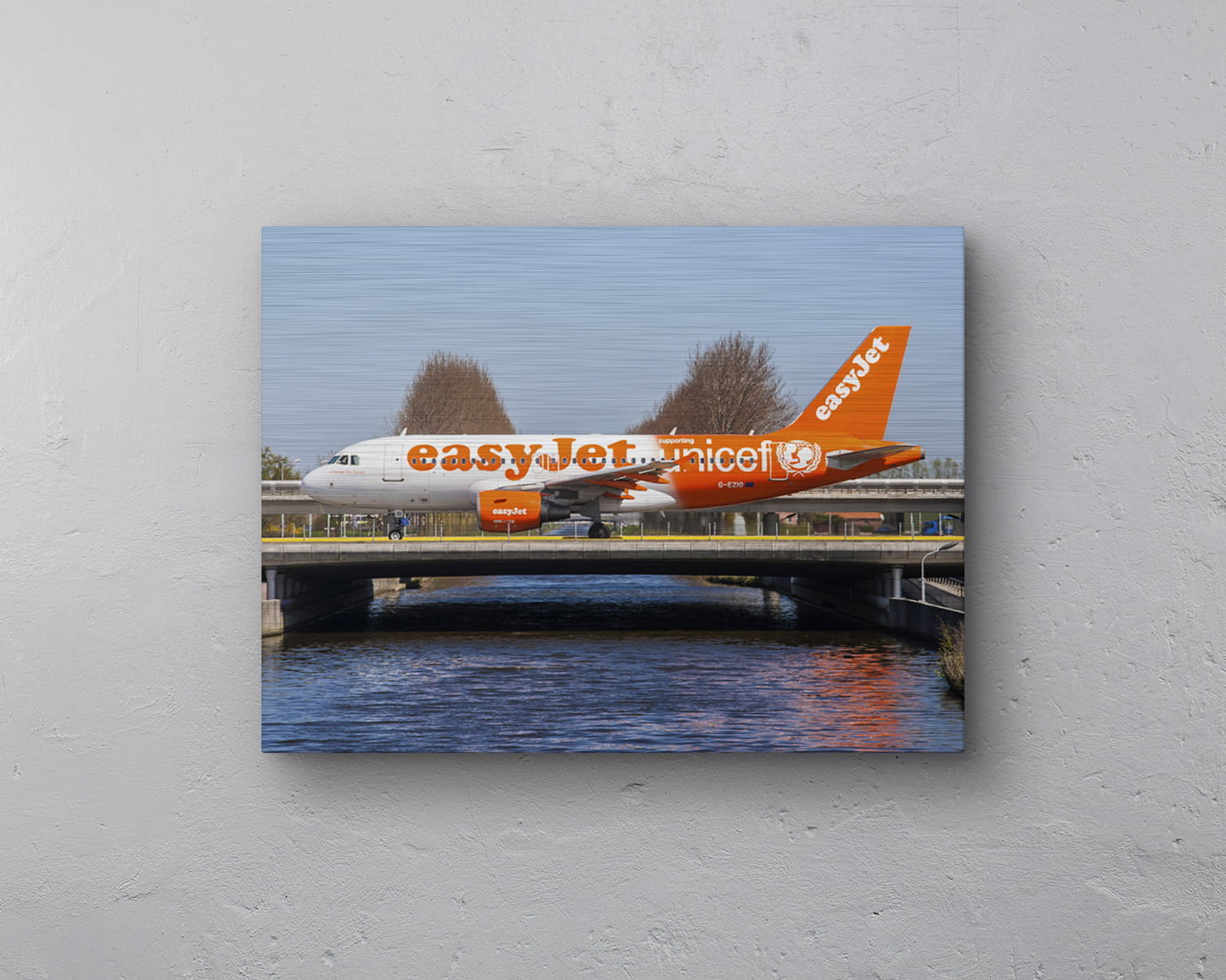 EasyJet Airbus A319 Unicef Livery Aluminium print - 40cm x 30cm